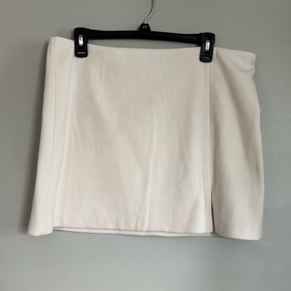 House of Harlowe Ribbed Skirt L